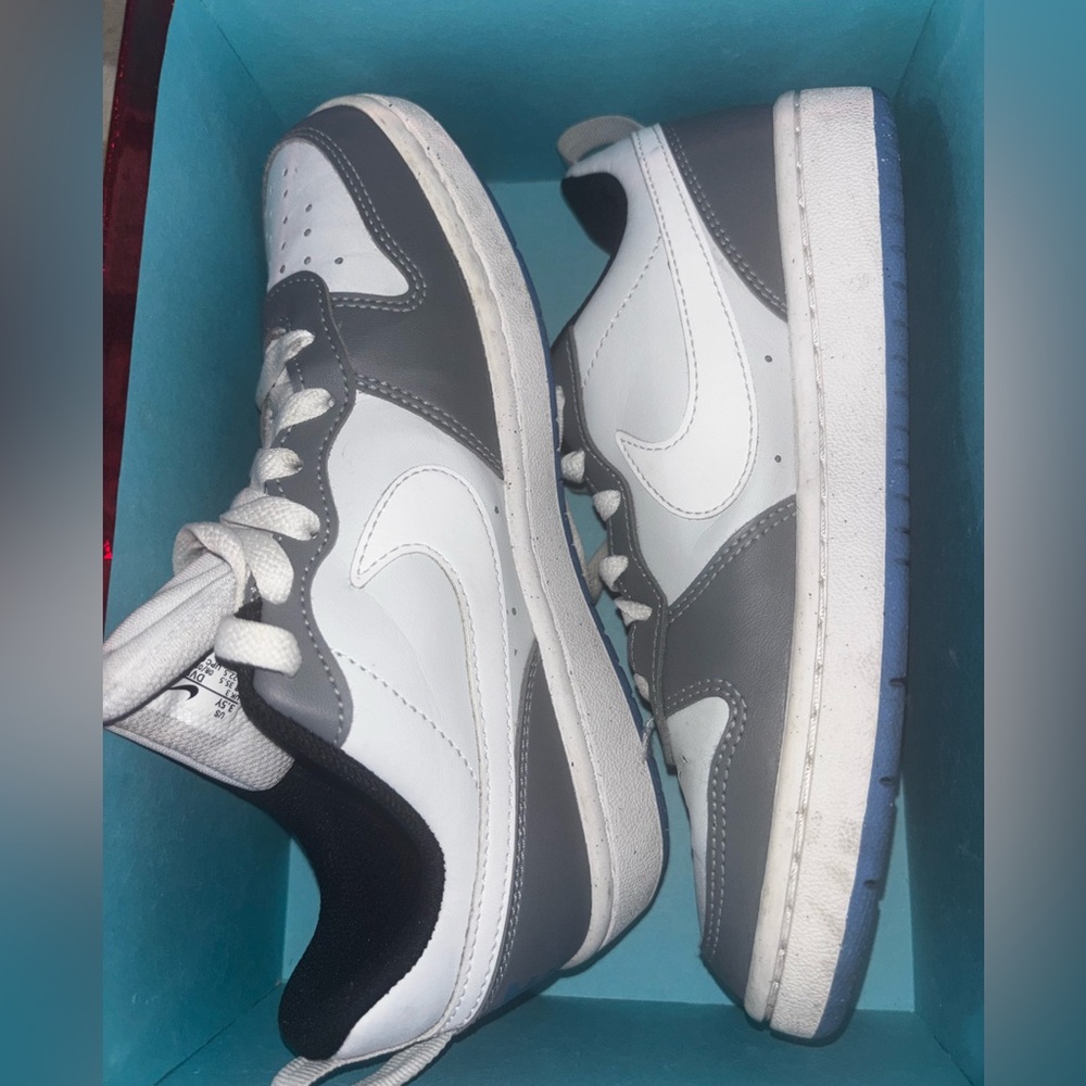 Nike Dual-Tone Gray and White Sneakers